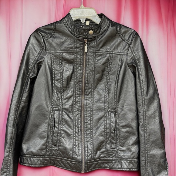 J2 by Jou Jou Women's Size Small Black Faux Leather Cropped Jacket. - Picture 1 of 3